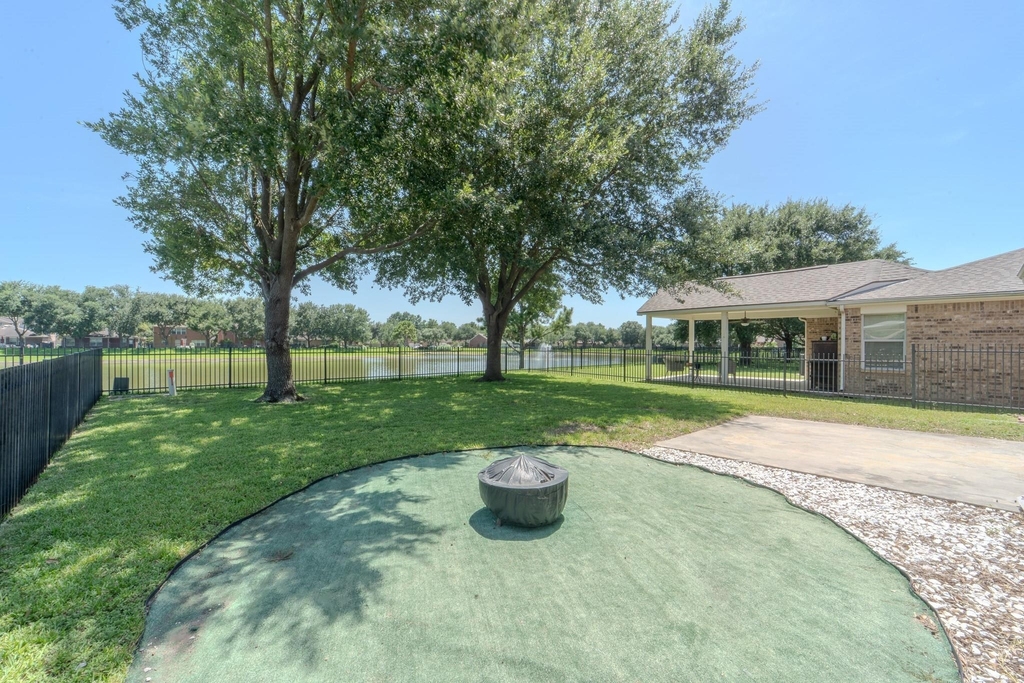17531 Hoover Gardens Drive - Photo 31