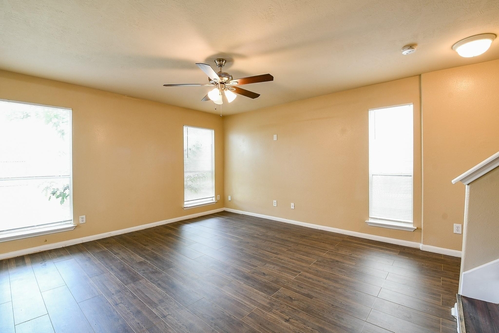 2643 Kiplands Court - Photo 4