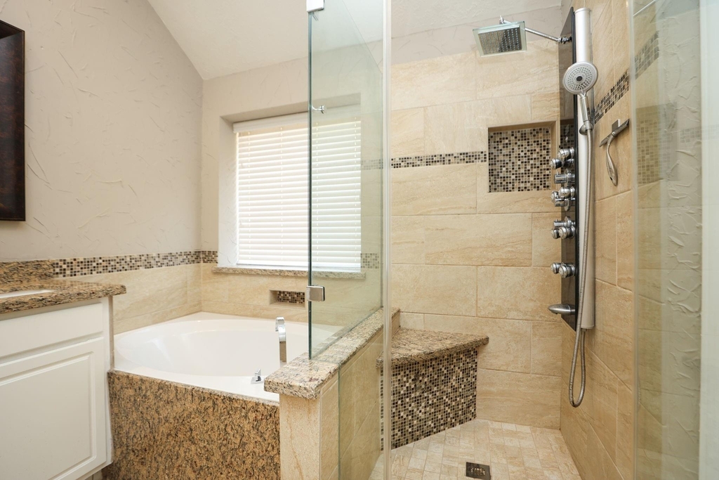 17510 Forest Vine Court - Photo 21