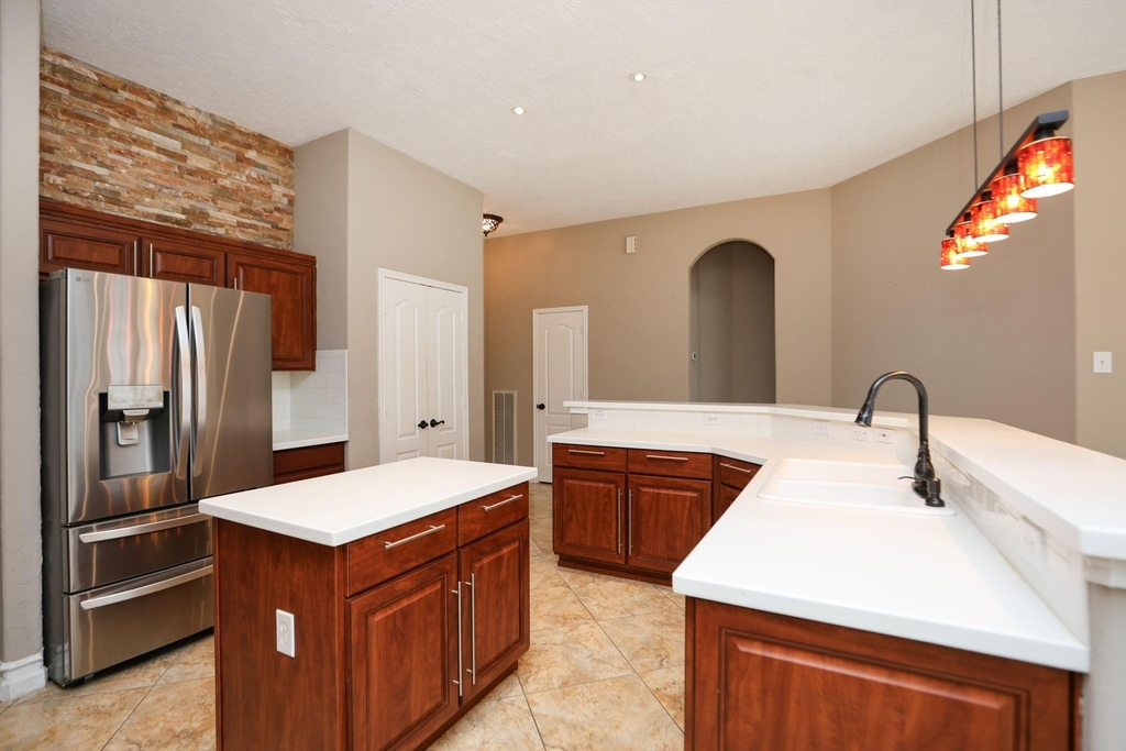 17510 Forest Vine Court - Photo 9