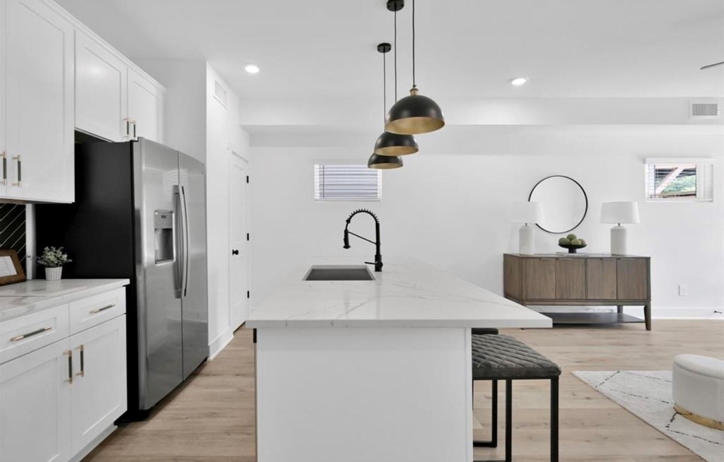 8021 Cora Street - Photo 3