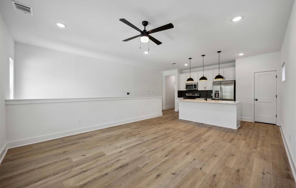 8021 Cora Street - Photo 9