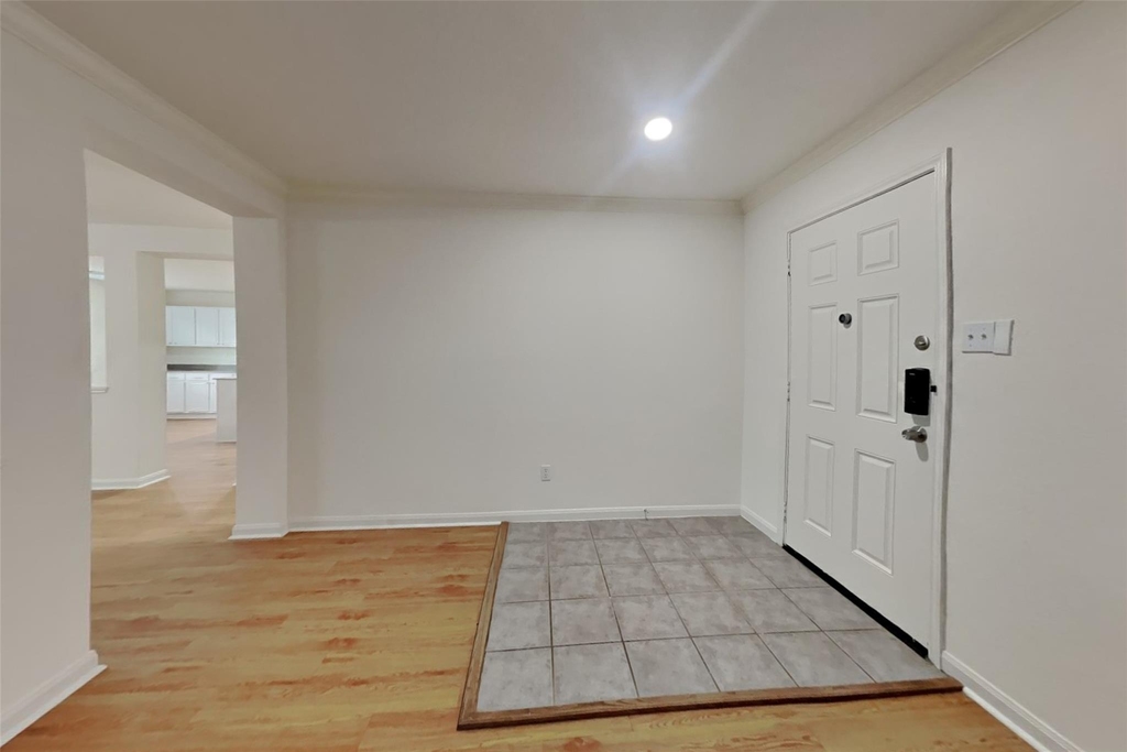 17127 Westminster Village Court - Photo 2