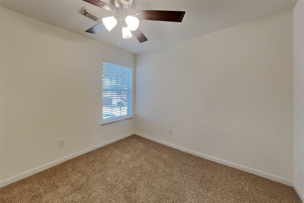 17127 Westminster Village Court - Photo 11