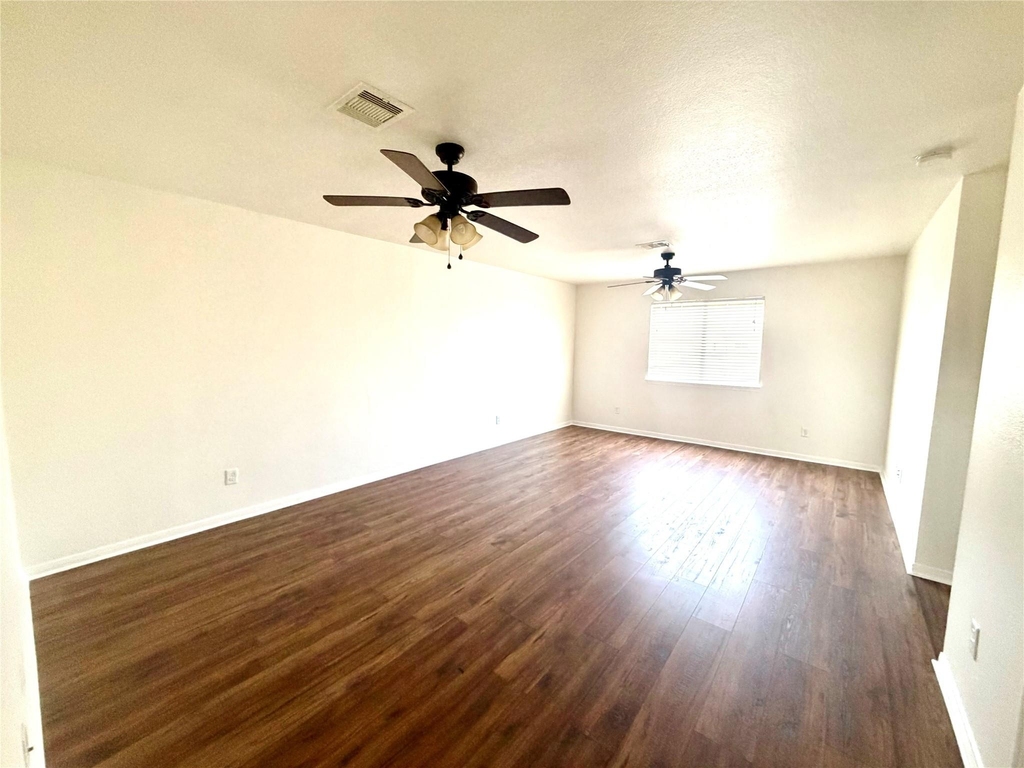 20706 Settlers Lake Circle N - Photo 20