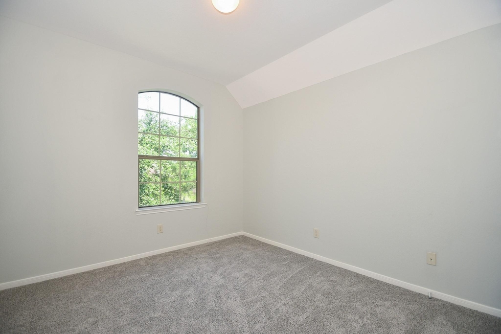 6311 Denison Oaks Drive - Photo 24