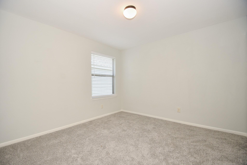 6311 Denison Oaks Drive - Photo 25