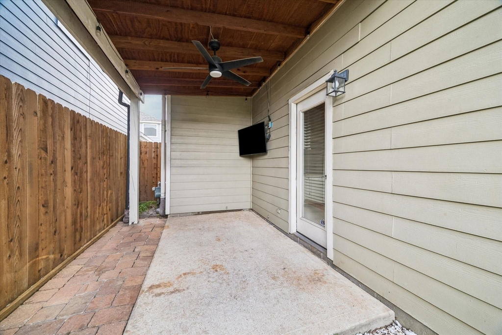 1542 Bevis Street - Photo 33