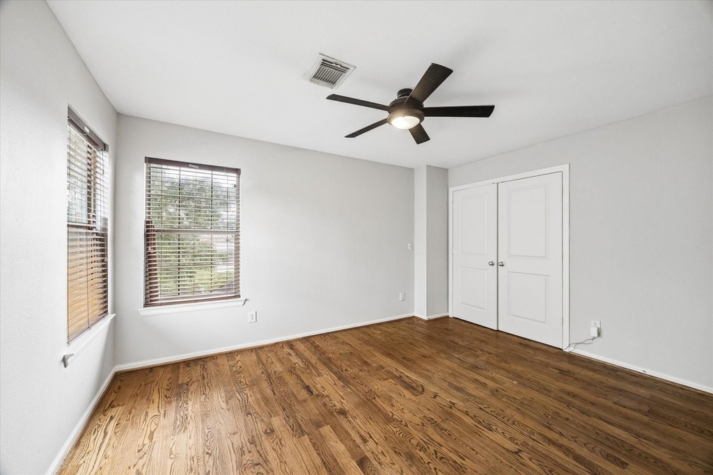 1542 Bevis Street - Photo 28