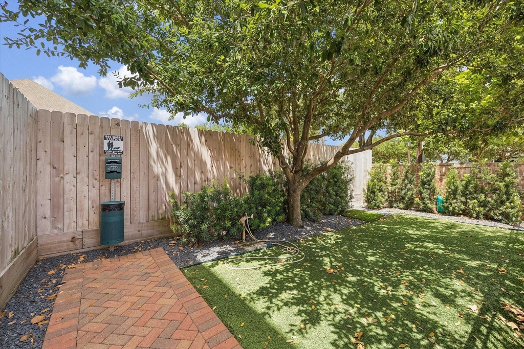 1029 Green Kensington Drive - Photo 22