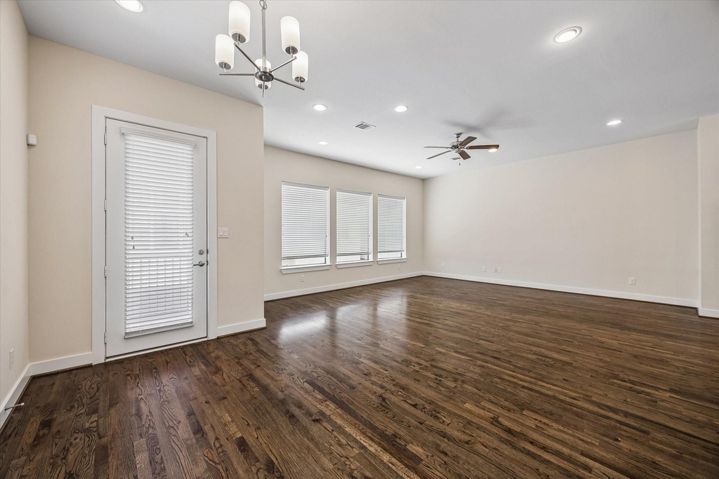 1029 Green Kensington Drive - Photo 5