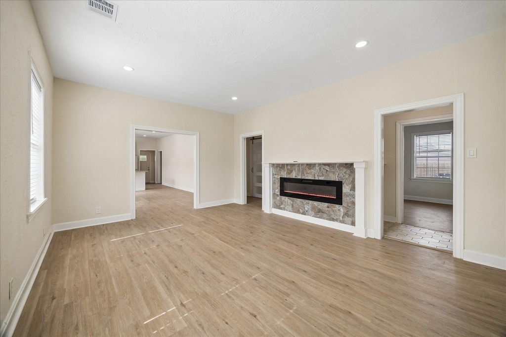 1109 Hays Street - Photo 1