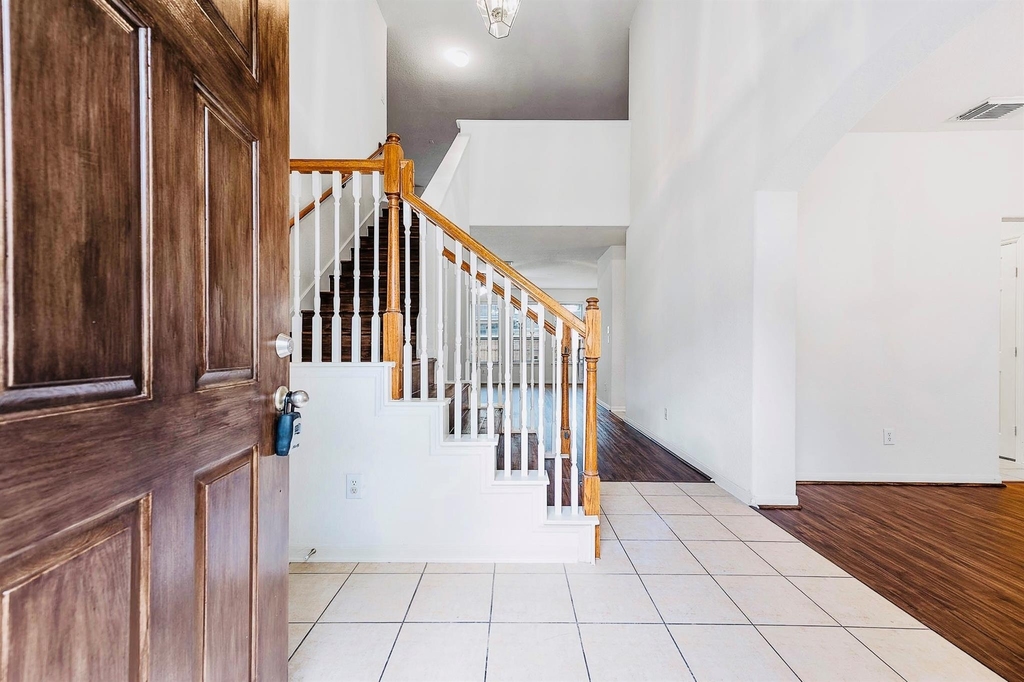 2032 Creek Shore Lane - Photo 25