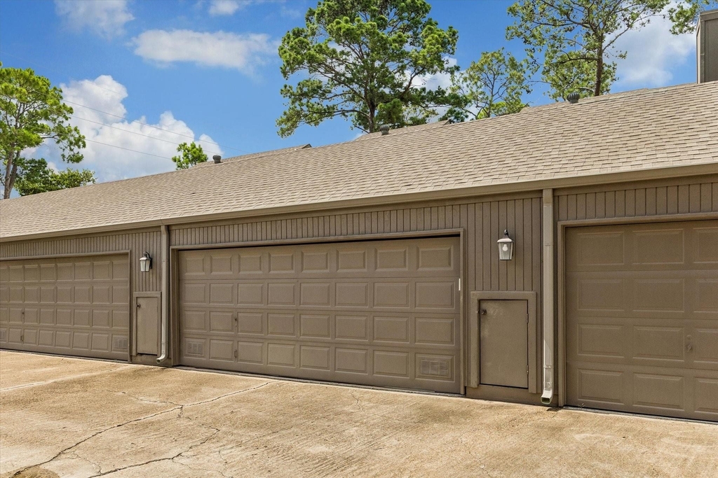701 Bering Drive - Photo 10