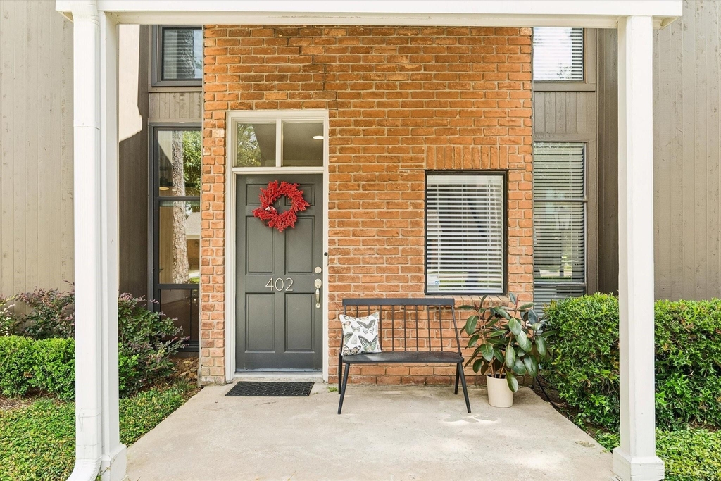 701 Bering Drive - Photo 1