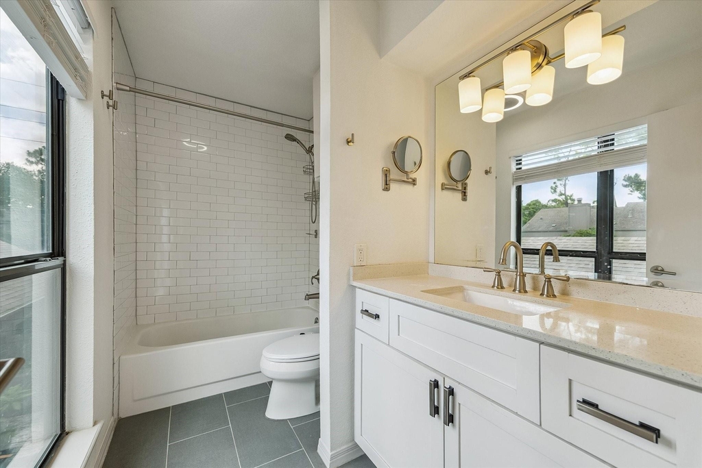 701 Bering Drive - Photo 8