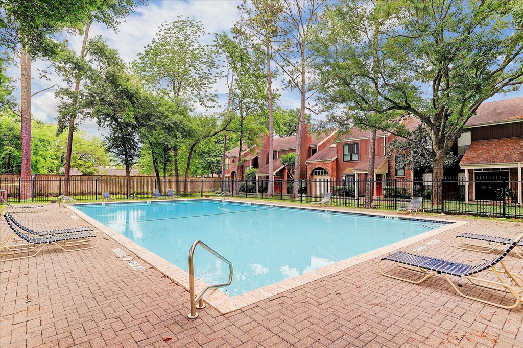 701 Bering Drive - Photo 19
