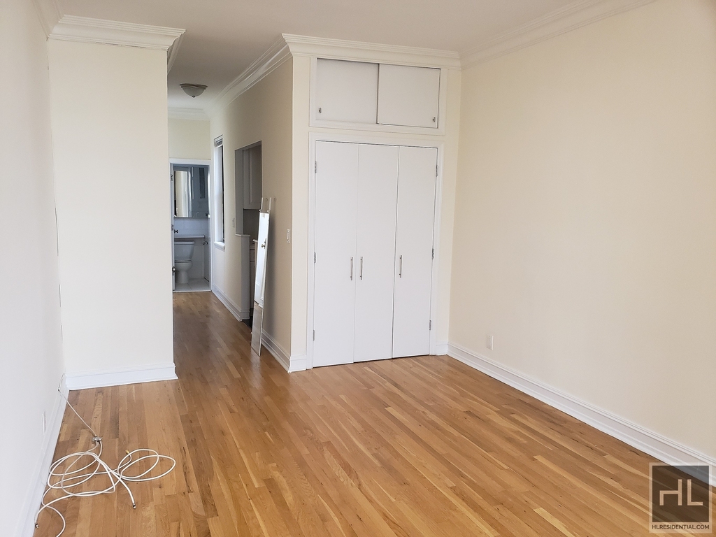 West 68th Street - Photo 1