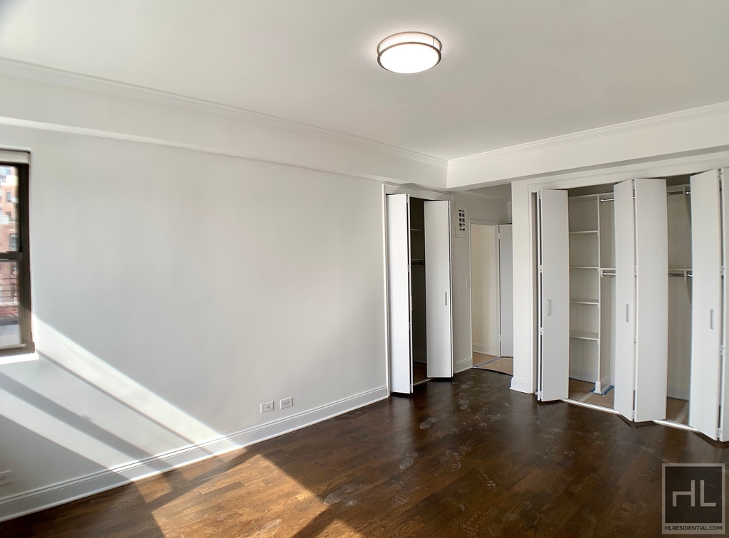 Beekman Place - Photo 3
