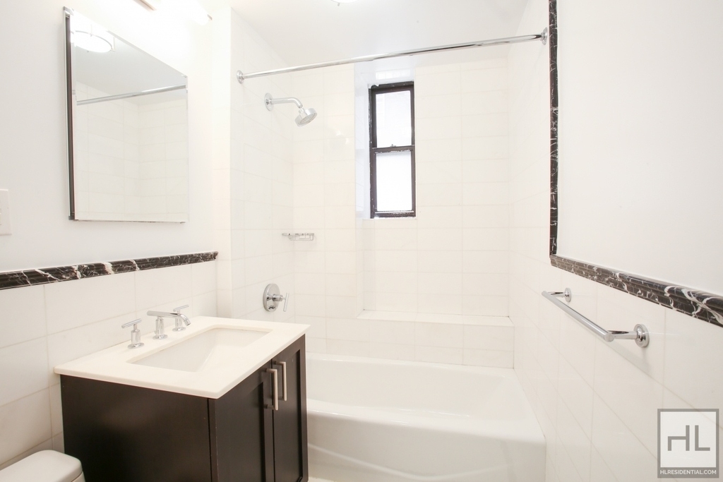 West 70th Street - Photo 3