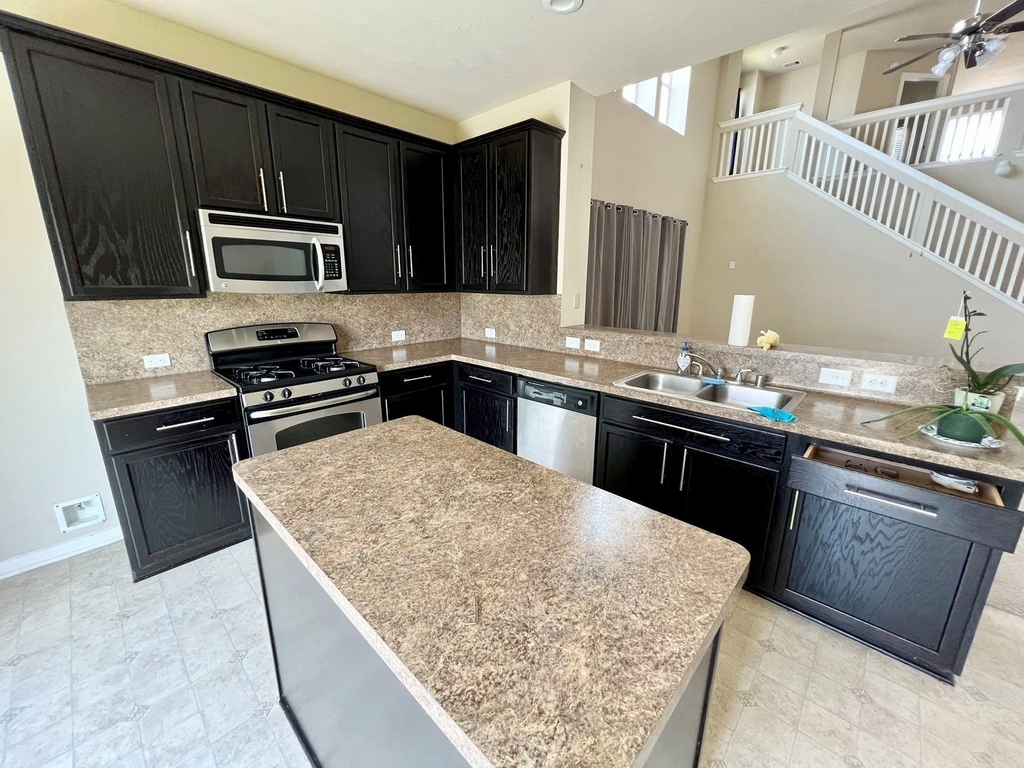 10831 Woodwind Shadows Drive - Photo 11