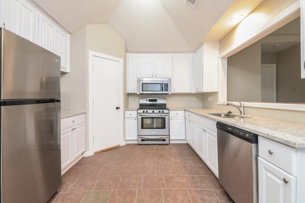 506 Bryan Court - Photo 6