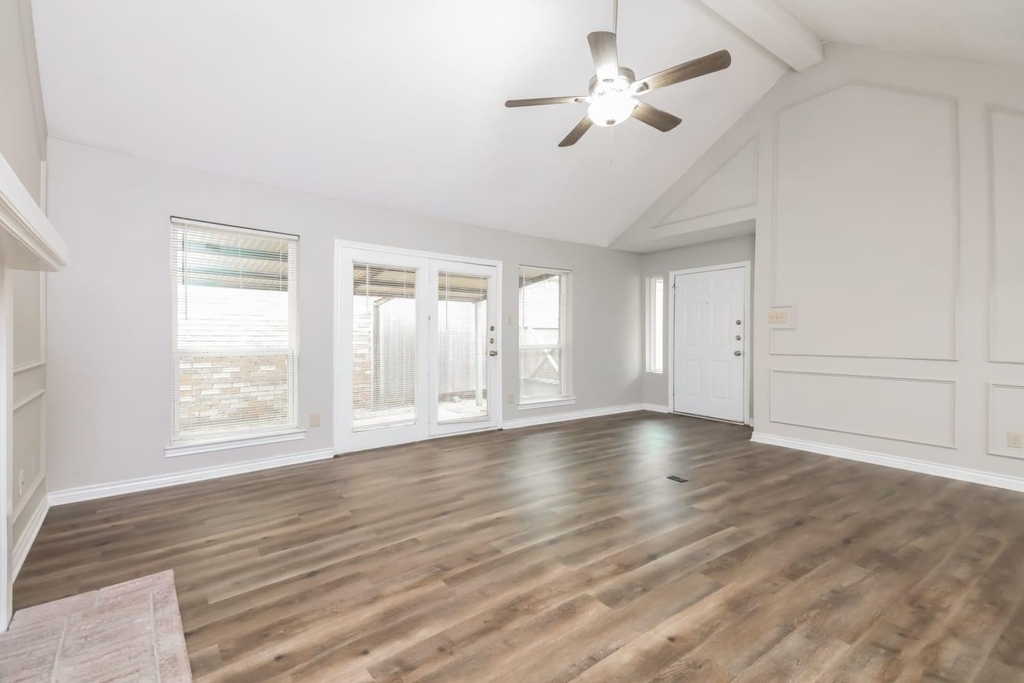506 Bryan Court - Photo 2