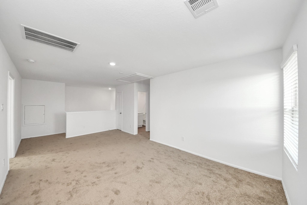 1409 Twilight Green Drive - Photo 12
