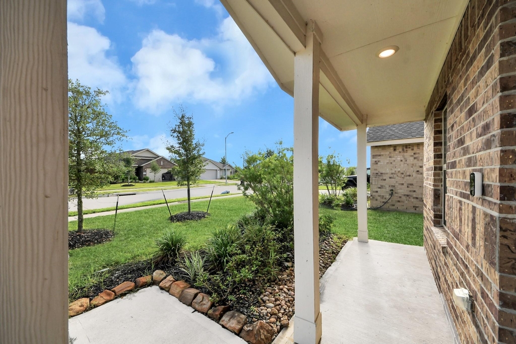 1409 Twilight Green Drive - Photo 3