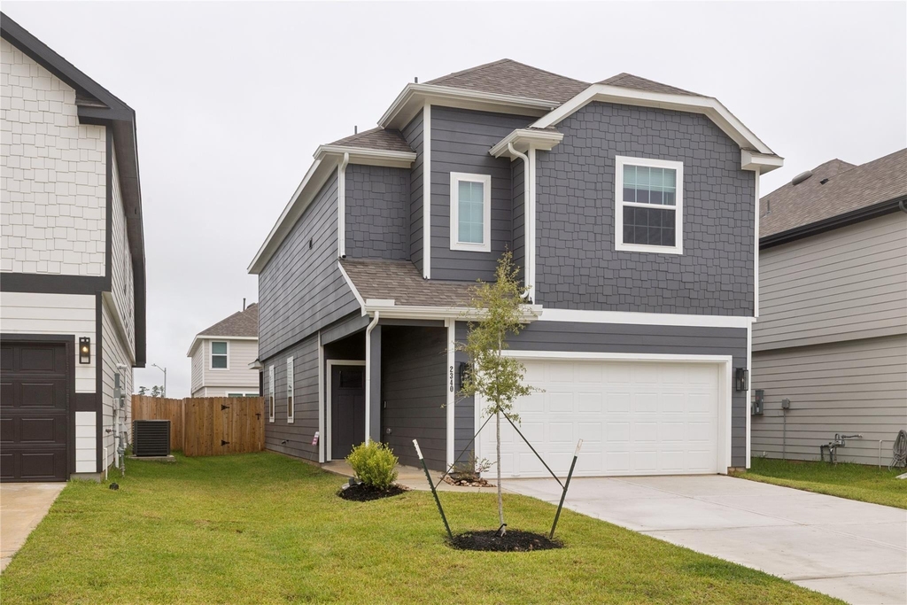 2340 Pipefish Drive - Photo 0