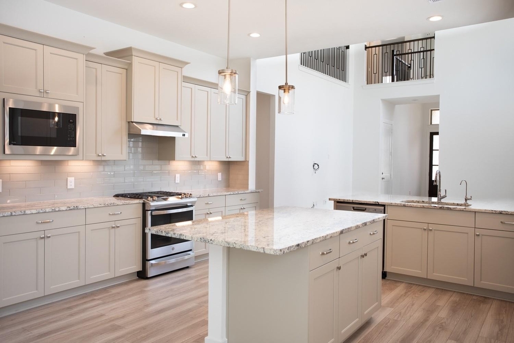 10719 Blossom River Drive - Photo 9