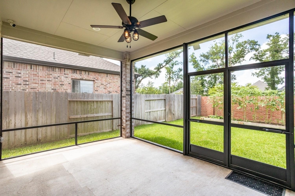 10719 Blossom River Drive - Photo 31