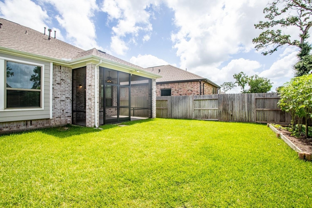 10719 Blossom River Drive - Photo 34