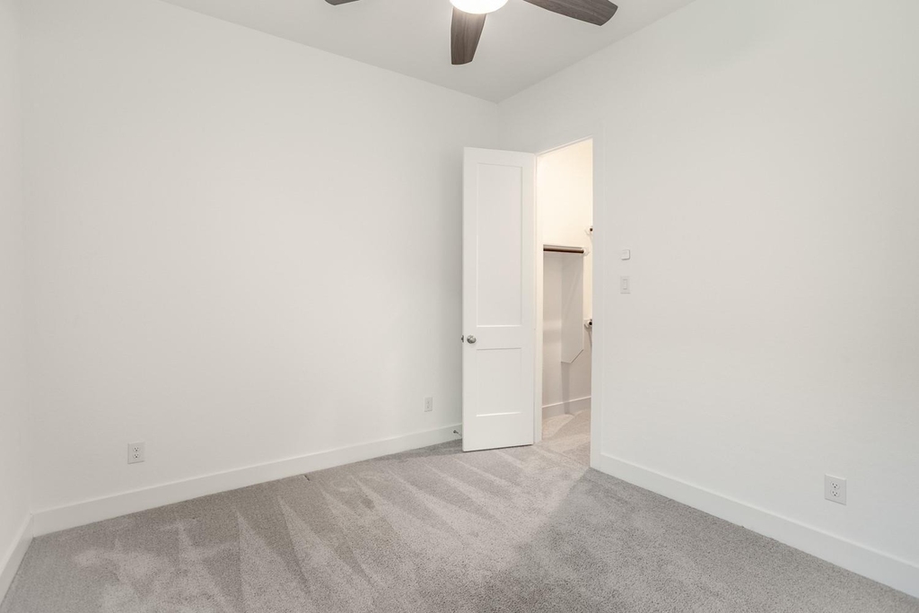 10719 Blossom River Drive - Photo 19