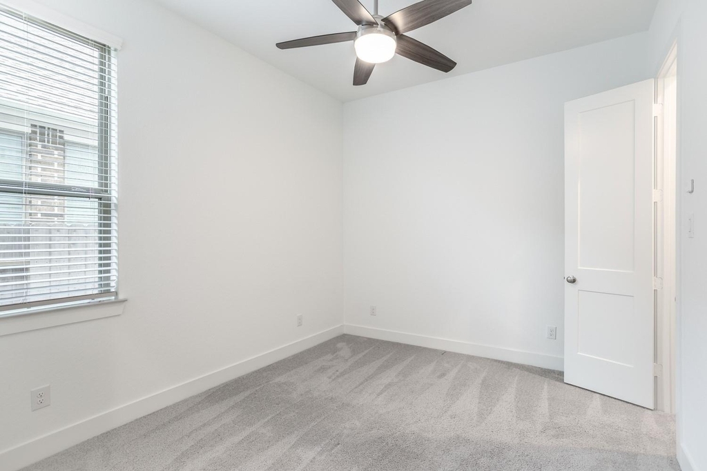 10719 Blossom River Drive - Photo 18