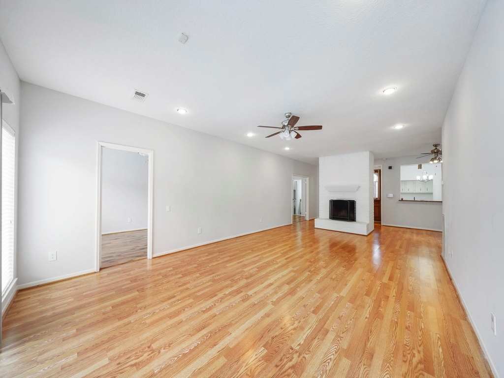 2226 Jamara Lane - Photo 4