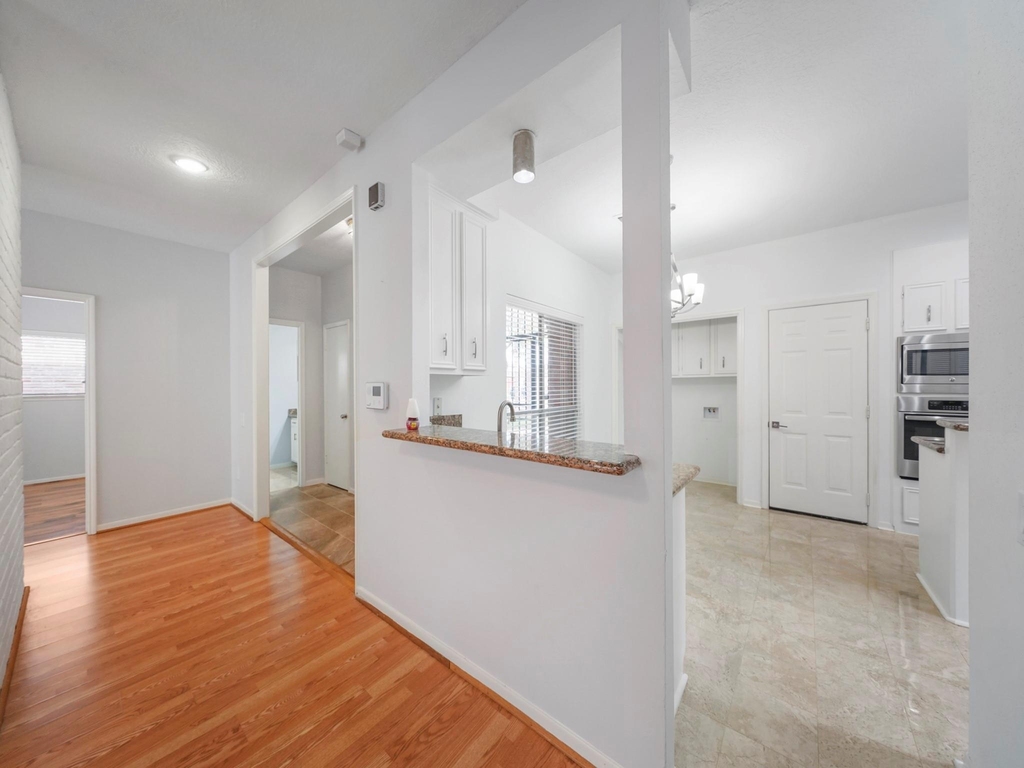 2226 Jamara Lane - Photo 5