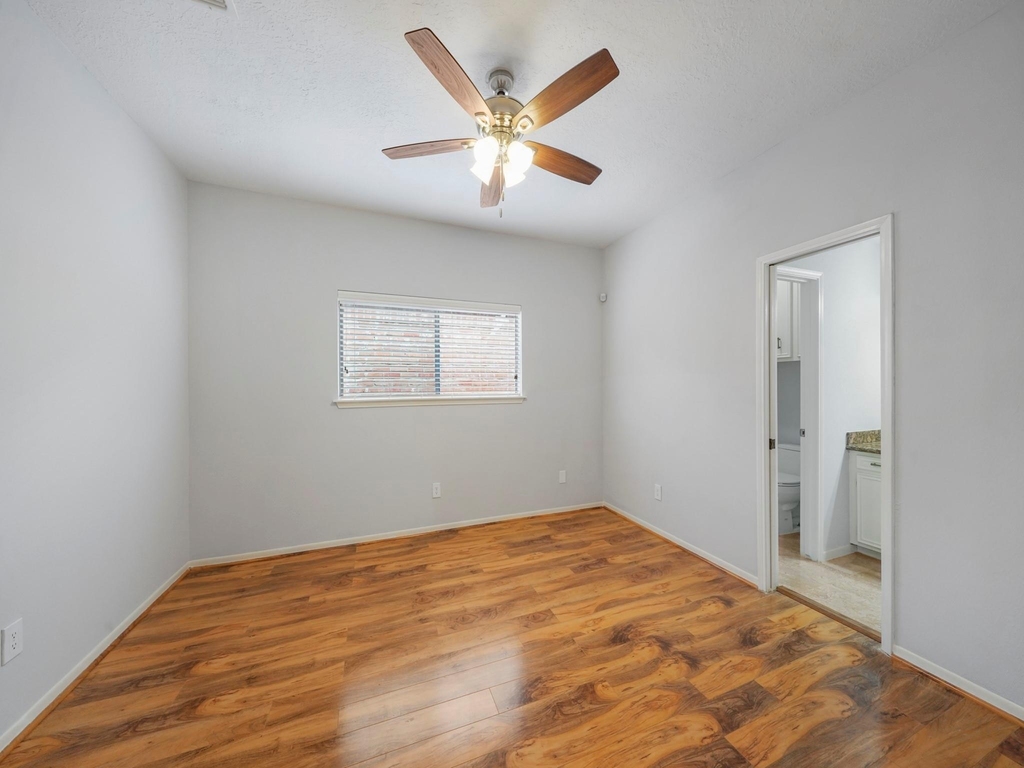 2226 Jamara Lane - Photo 15