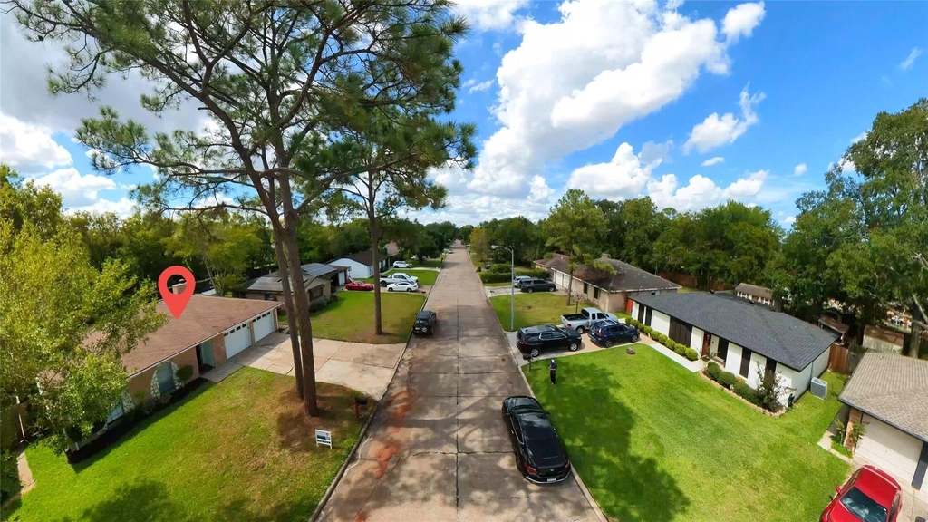 17014 Forest Bend Avenue - Photo 1