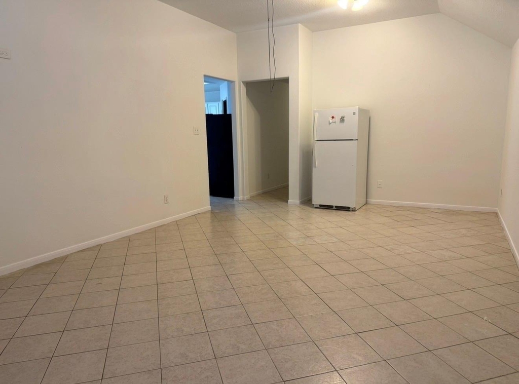 19511 Dawn Canyon Road - Photo 6
