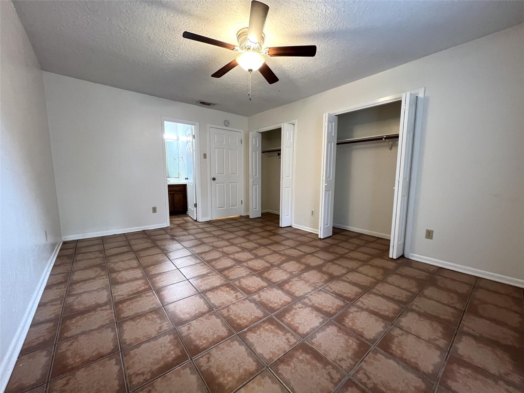 3008 Manor Lane - Photo 4