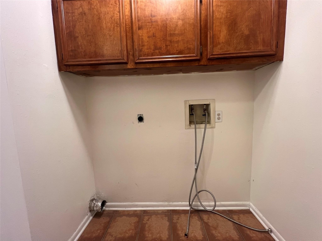 3008 Manor Lane - Photo 10