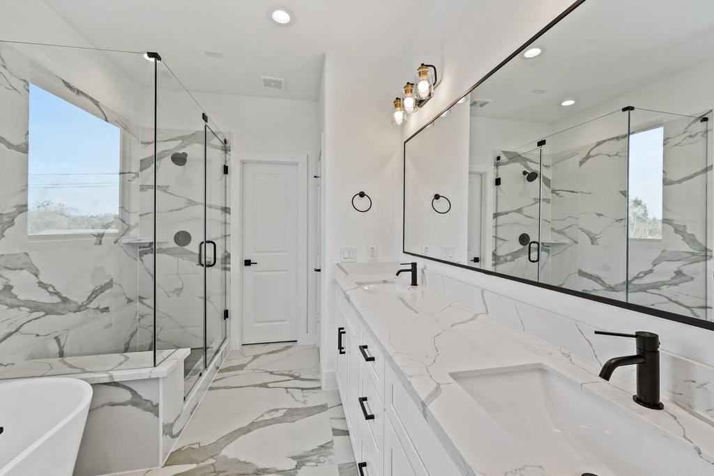 1108 Brooks Street - Photo 14