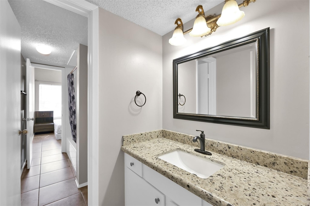 12900 Walden Road - Photo 14