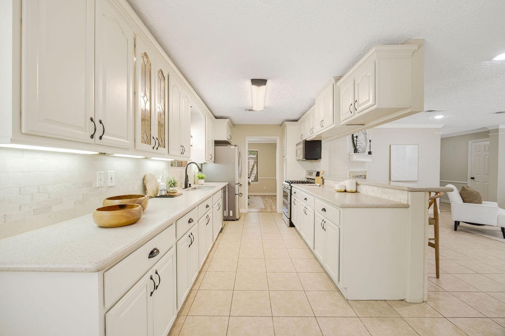 2811 Quincannon Lane - Photo 10