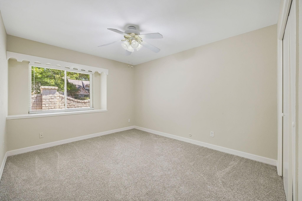 2811 Quincannon Lane - Photo 22