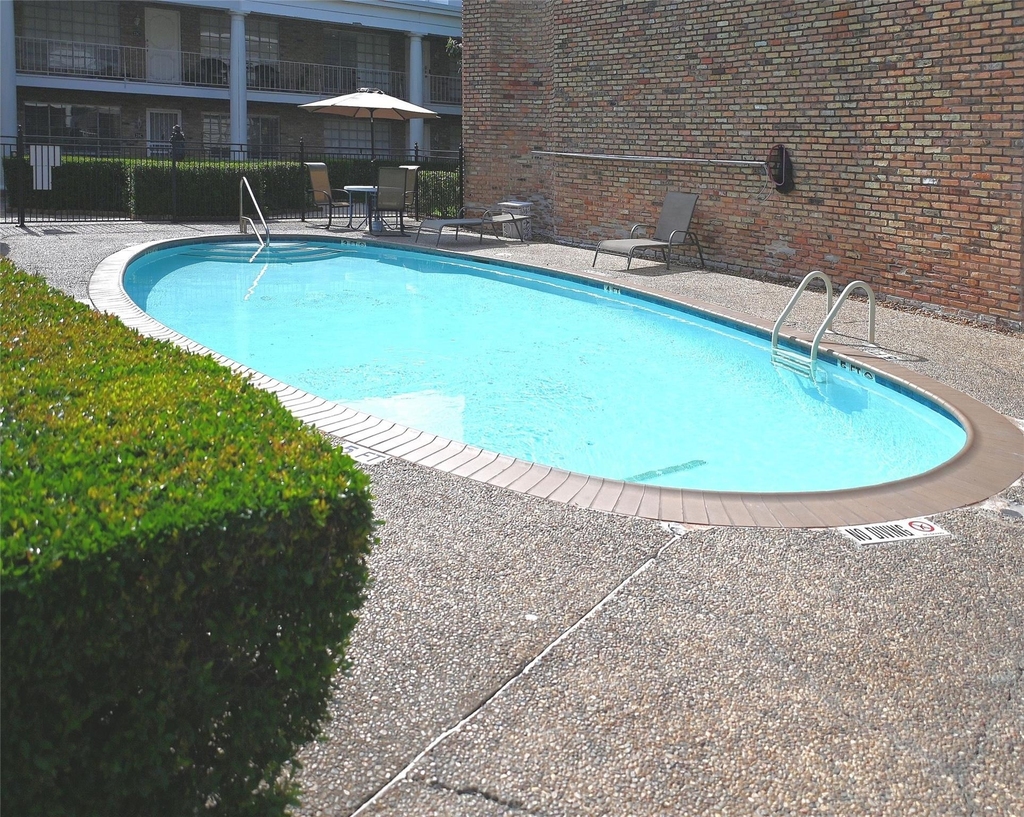 2101 Fountain View Drive - Photo 15