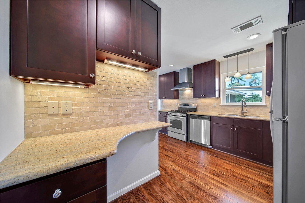 6318 Woodbrook Lane - Photo 13