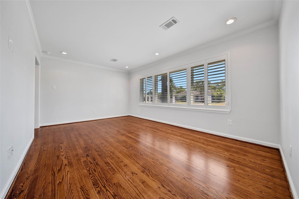 6318 Woodbrook Lane - Photo 5