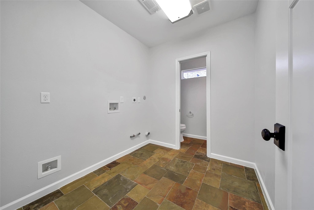 6318 Woodbrook Lane - Photo 33